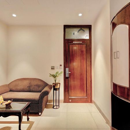 Empire Suites, Nowe Delhi Zewnętrze zdjęcie