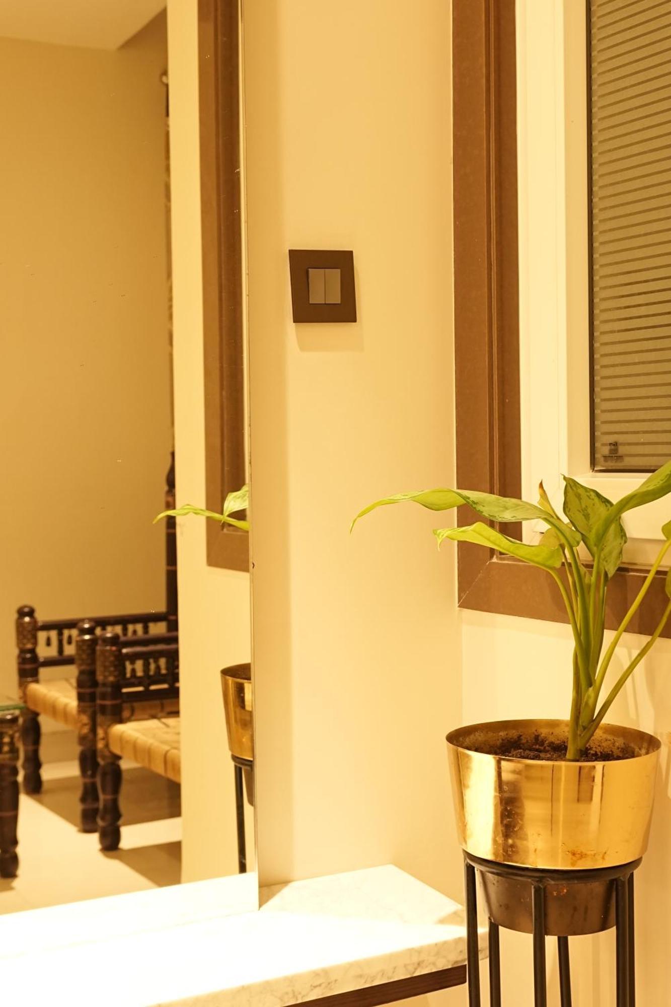 Empire Suites, Nowe Delhi Zewnętrze zdjęcie
