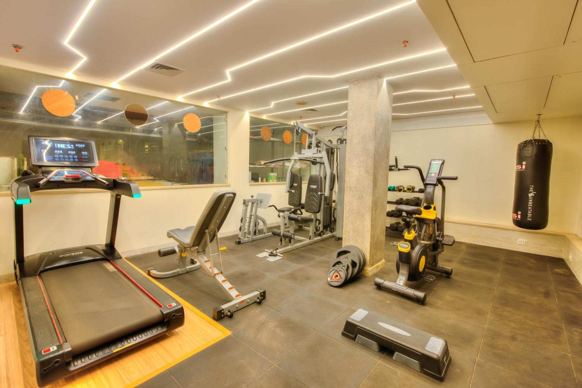 Empire Suites, Nowe Delhi Zewnętrze zdjęcie