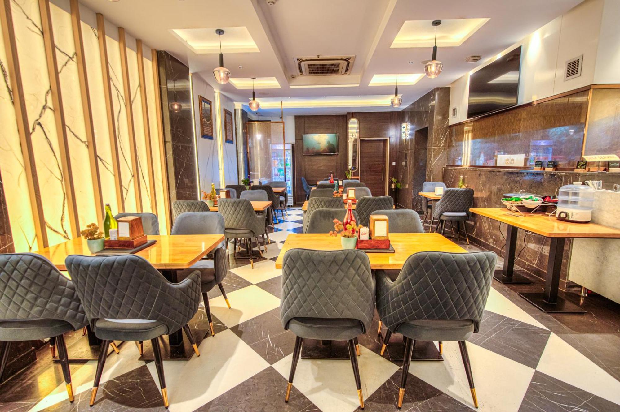 Empire Suites, Nowe Delhi Zewnętrze zdjęcie