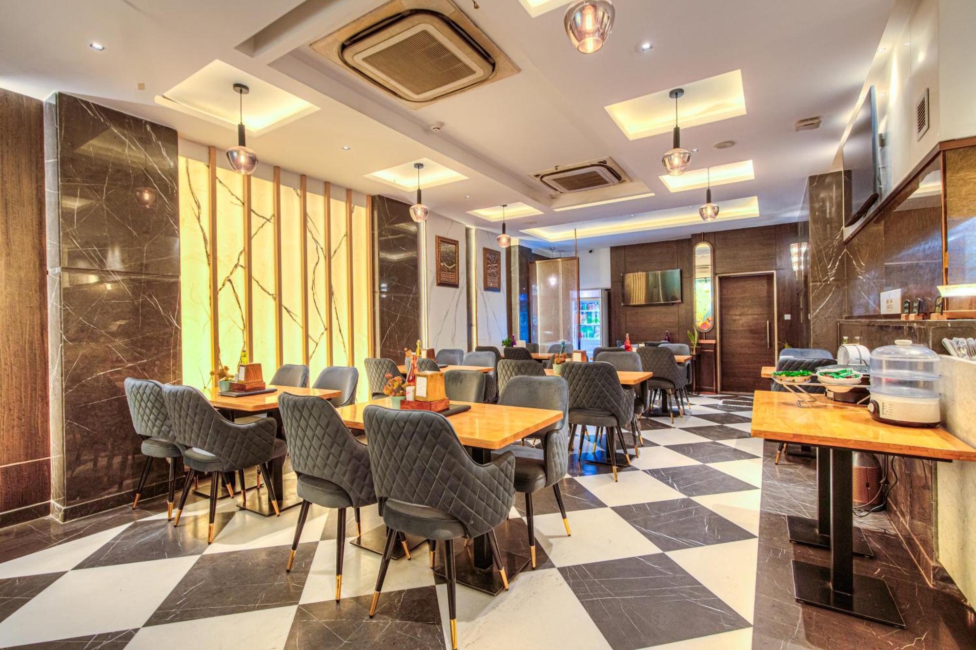 Empire Suites, Nowe Delhi Zewnętrze zdjęcie