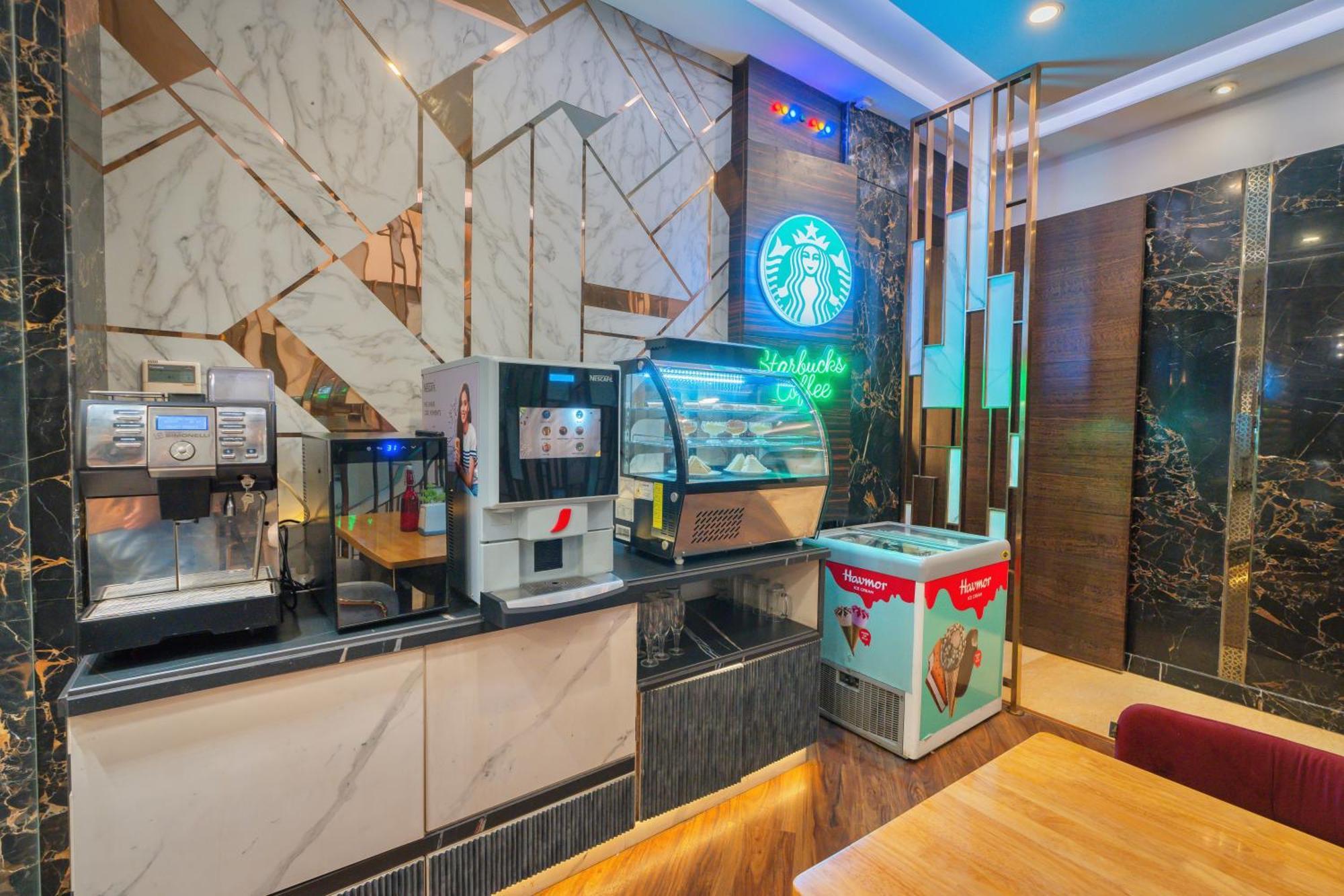 Empire Suites, Nowe Delhi Zewnętrze zdjęcie