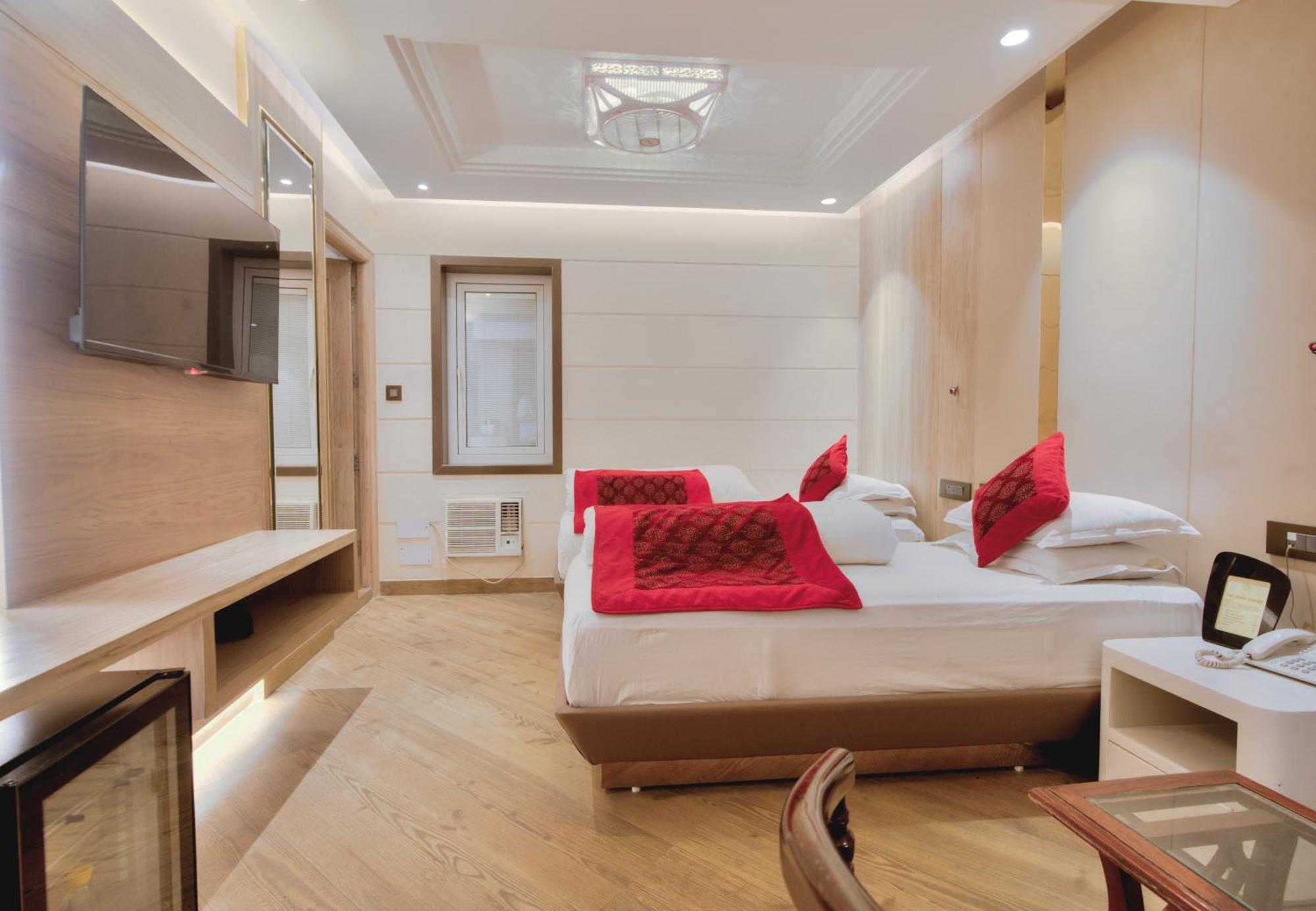 Empire Suites, Nowe Delhi Zewnętrze zdjęcie